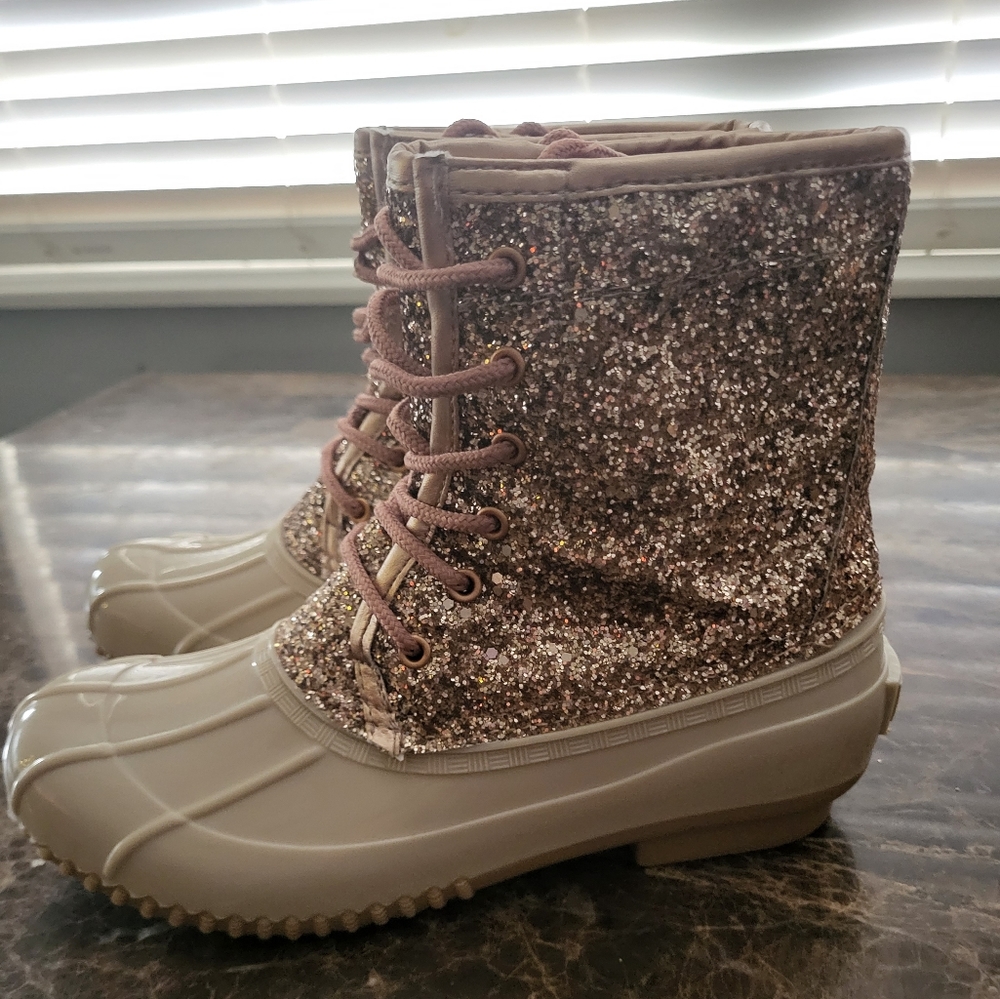 Super cute work boots